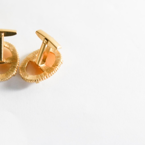 Cameo cufflinks - Picture 2 of 2